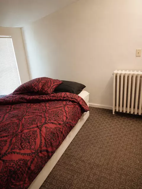 108 S Lake Ave, Albany, NY 12208