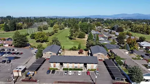 2275 NE Division St, Gresham, OR 97030
