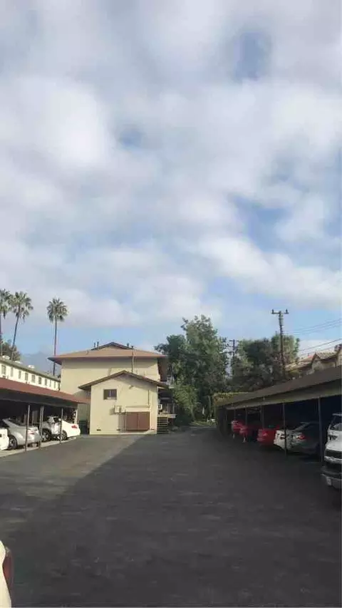 1026 W Huntington Dr, Arcadia, CA 91007