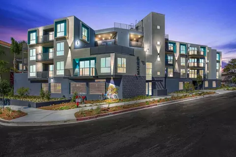 6923 Kittyhawk Ave, Los Angeles, CA 90045