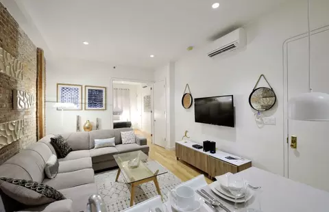 200 E 11th St, New York, NY 10003
