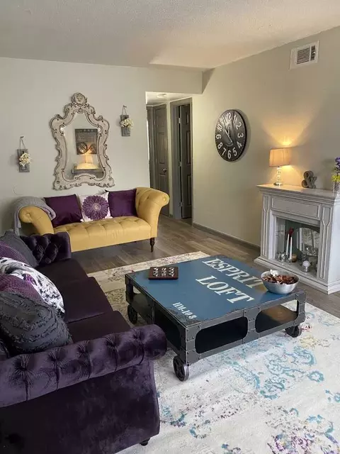 403 Tinker Diagonal St, Oklahoma City, OK 73129