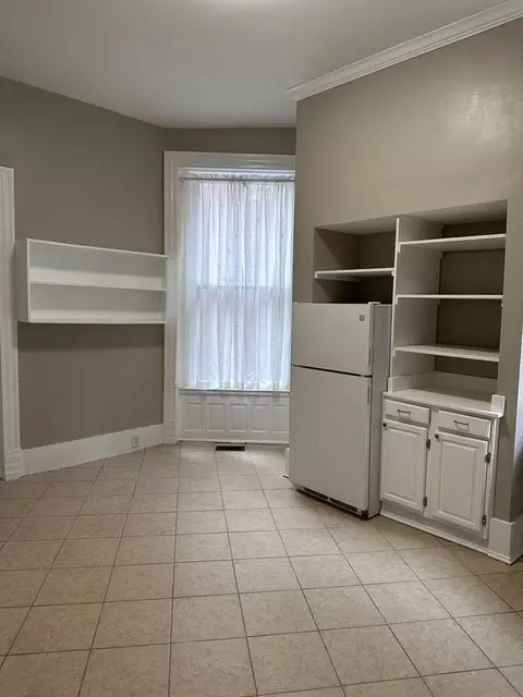 1388 S 2nd St, Louisville, KY 40208