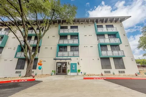 7928 Gessner Dr, Austin, TX 78753
