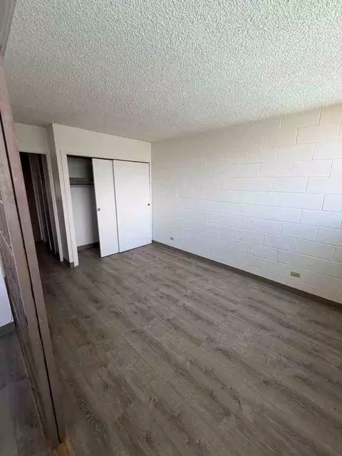 1590 Thurston Ave, Honolulu, HI 96822