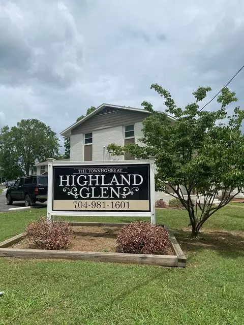 318 Highland St, Mount Holly, NC 28120