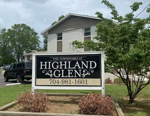 318 Highland St, Mount Holly, NC 28120