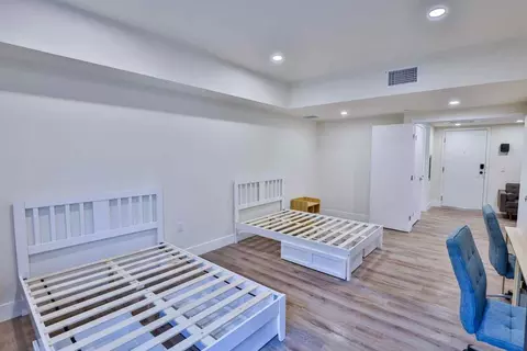 1164 W 37th Pl, Los Angeles, CA 90007