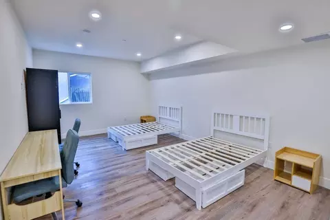 1164 W 37th Pl, Los Angeles, CA 90007