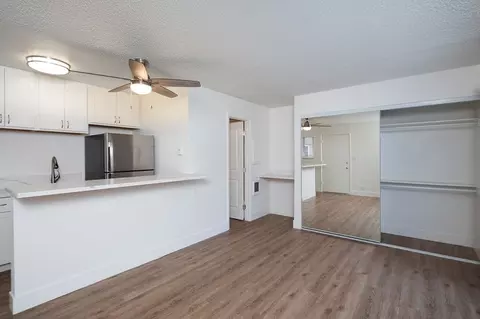 2600 Kremeyer Cir, Carlsbad, CA 92008