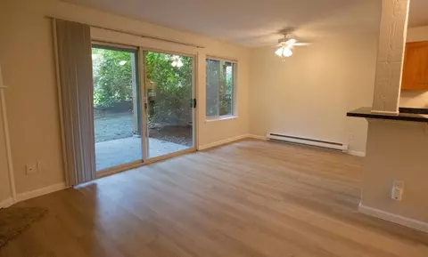 19306 Bothell Way NE, Bothell, WA 98011