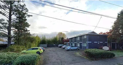 2933 Willamette St, Eugene, OR 97405