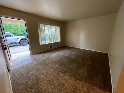 709 Cedar Ave, Marysville, WA 98270