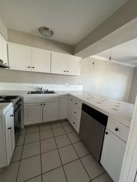 25822 Walnut St, Lomita, CA 90717