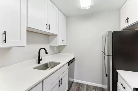 6822 Schroeder Rd, Madison, WI 53711