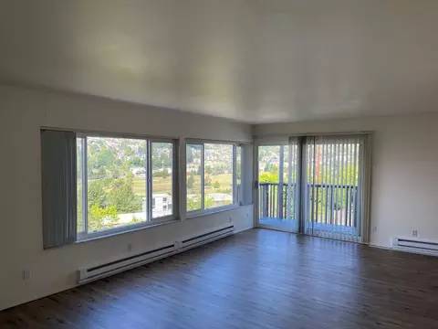2500 Gilman Dr W, Seattle, WA 98119