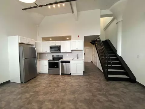 151 Chestnut St, Springfield, MA 01103
