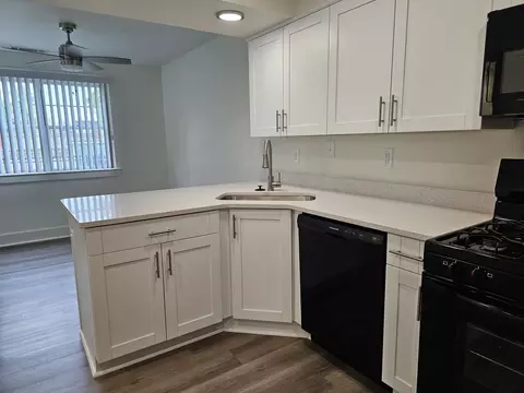 272 Royal Windsor Loop, Norfolk, VA 23505