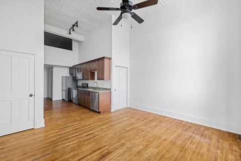 900 St James St, Richmond, VA 23220