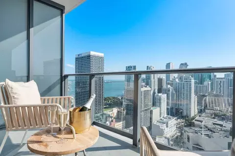 Undisclosed, Miami, FL 33132 photo 21
