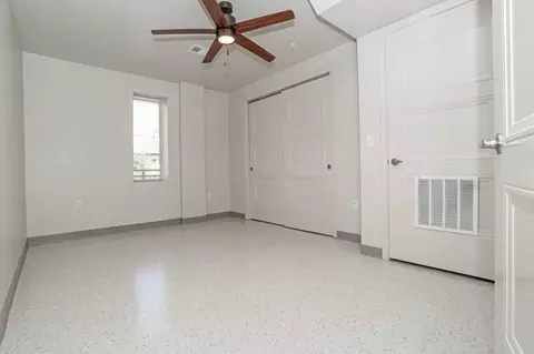 301 S 1st St, Conroe, TX 77301 photo 27