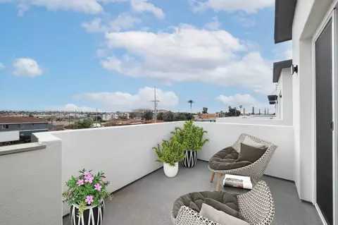 341 E 30th St, National City, CA 91950