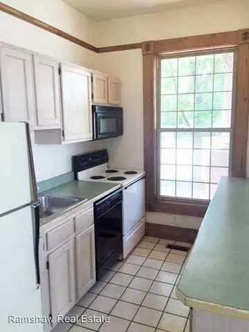 308 W Green St, Urbana, IL 61801 photo 9
