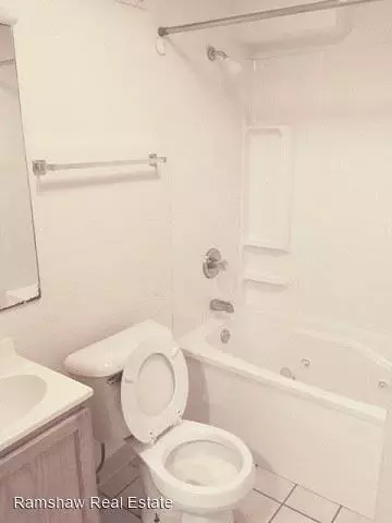 308 W Green St, Urbana, IL 61801 photo 7