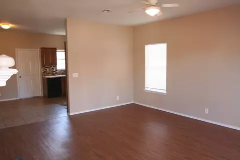 2421 2423 S 91st E Pl #2421-2421, Tulsa, OK 74129