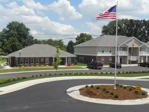 6807 W Pages Ln, Louisville, KY 40258