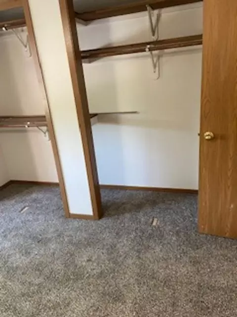 5101 Co 5101 Grover St, Omaha, NE 68106