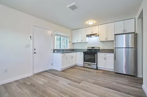 1017 S Burlington Ave, Los Angeles, CA 90006