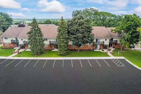 w159n8311 8388 Apple Valley Dr W158n8398 Steven Mack Dr, Menomonee Falls, WI 53051