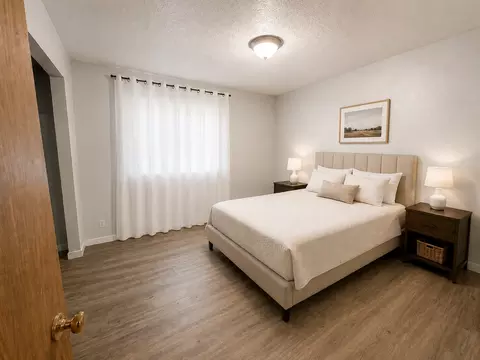 1047 Langley Rd, Waterloo, IA 50702