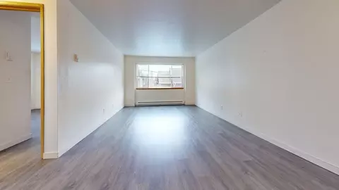13826 Greenwood Ave N, Seattle, WA 98133