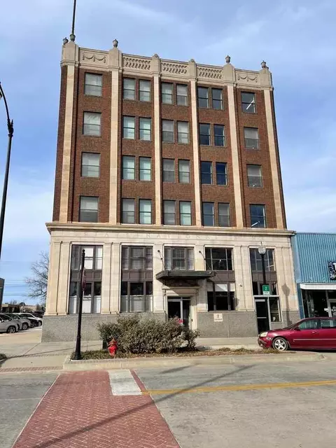 101 E Main St, Shawnee, OK 74801
