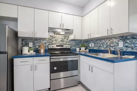 7525 83rd St, Seminole, FL 33777