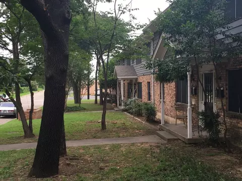 1100 Palmwood Pl, Denton, TX 76209