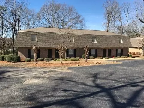 1684 Ashland Hwy, Talladega, AL 35160