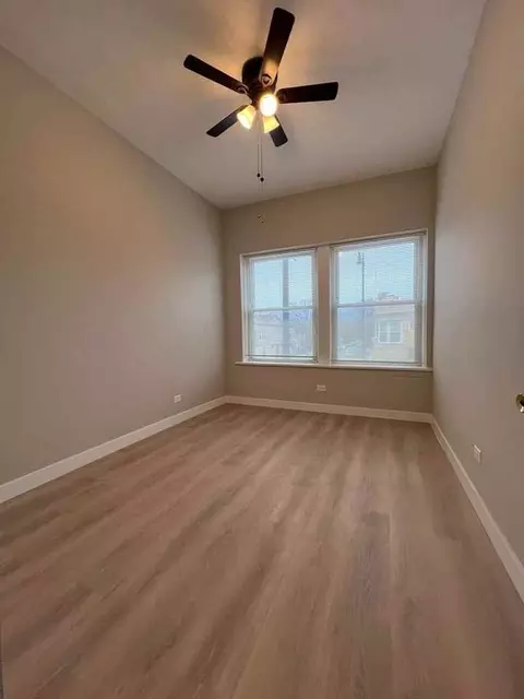 3015 N Milwaukee Ave, Chicago, IL 60618 photo 16