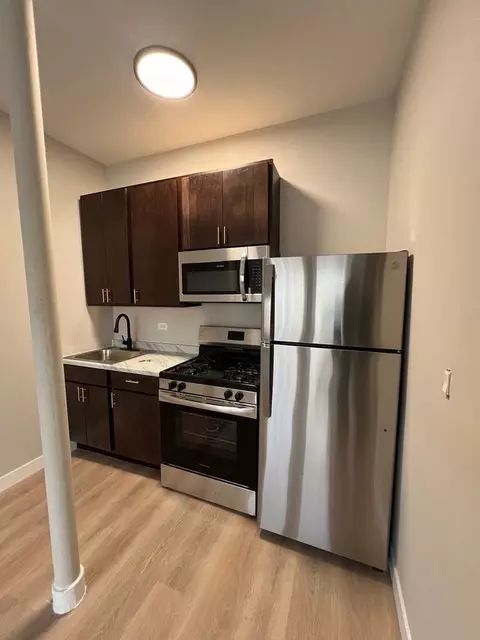 3015 N Milwaukee Ave, Chicago, IL 60618 photo 13