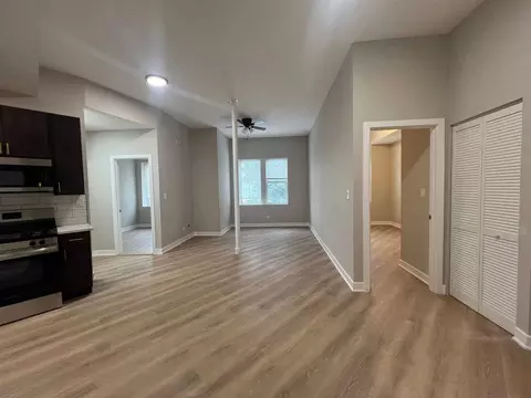 3015 N Milwaukee Ave, Chicago, IL 60618 photo 2