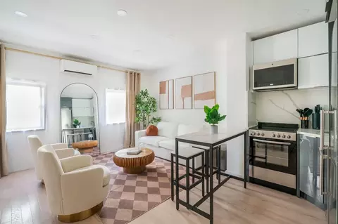 200 E 11th St, New York, NY 10003