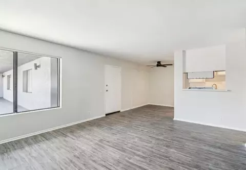 17211 Chatsworth St, Los Angeles, CA 91344