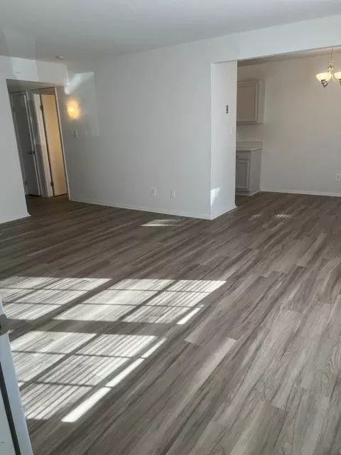 17 Middlesex Rd, Newport News, VA 23606