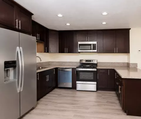 7025 Waite Dr, La Mesa, CA 91941