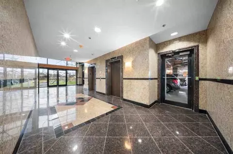 1031 Zorn Ave, Louisville, KY 40207
