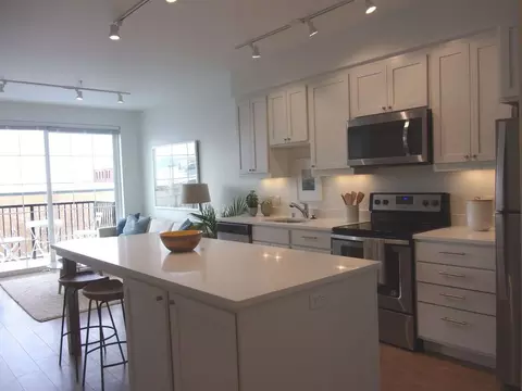 1300 Mckenzie Ave, Bellingham, WA 98225