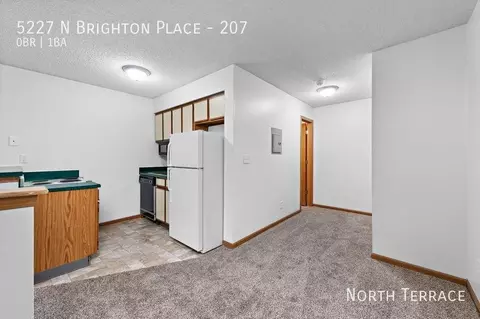 5225 N Brighton Pl, Kansas City, MO 64119