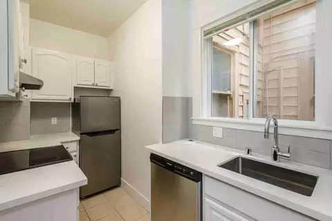 995 Pine St, San Francisco, CA 94108